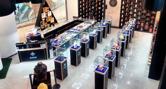 鴻鈦玻璃展柜為您提供玻璃精品展柜信息 鴻鈦玻璃展柜為您提供玻璃精品展柜信息