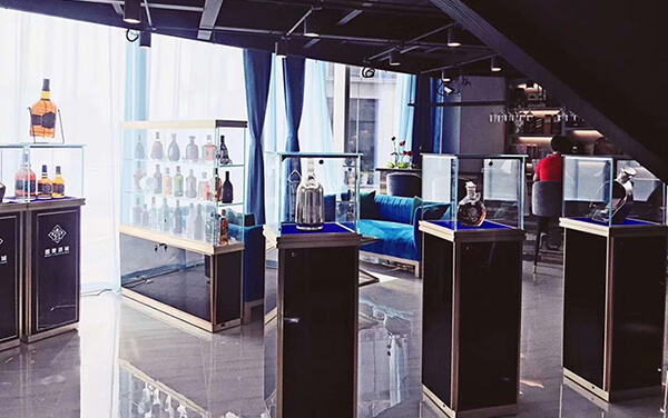 【國酒壹城】玻璃煙酒展柜白酒展示柜—鴻鈦展示