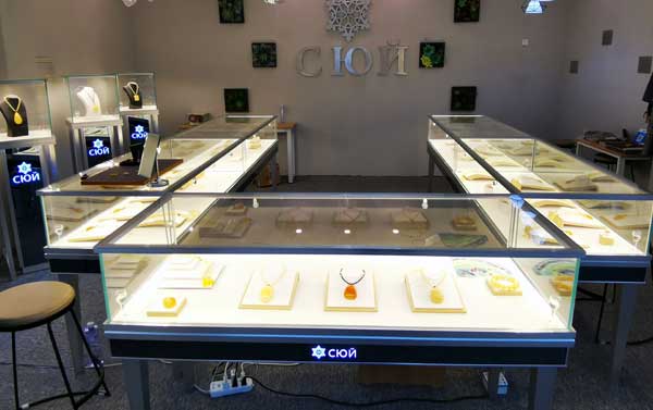 影響珠寶展柜的價格的因素 影響珠寶展柜的價格的因素