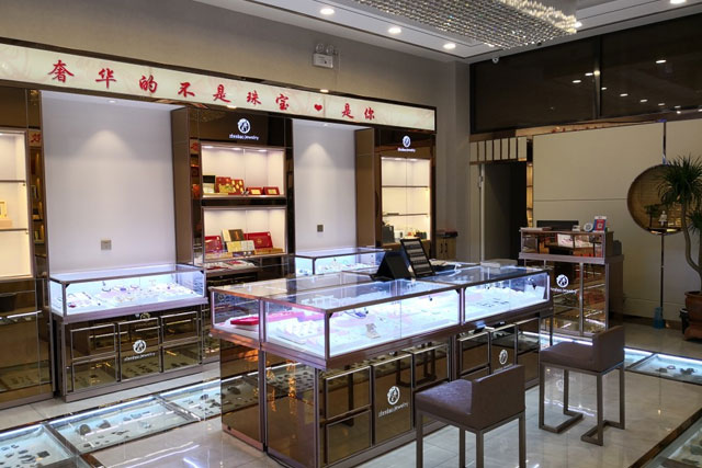 不銹鋼珠寶展柜報(bào)價(jià)有關(guān)的三個(gè)因素 不銹鋼珠寶展柜報(bào)價(jià)有關(guān)的三個(gè)因素